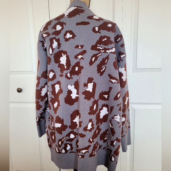 🐆 Leopard Print Cardigan - Picture 3 of 3